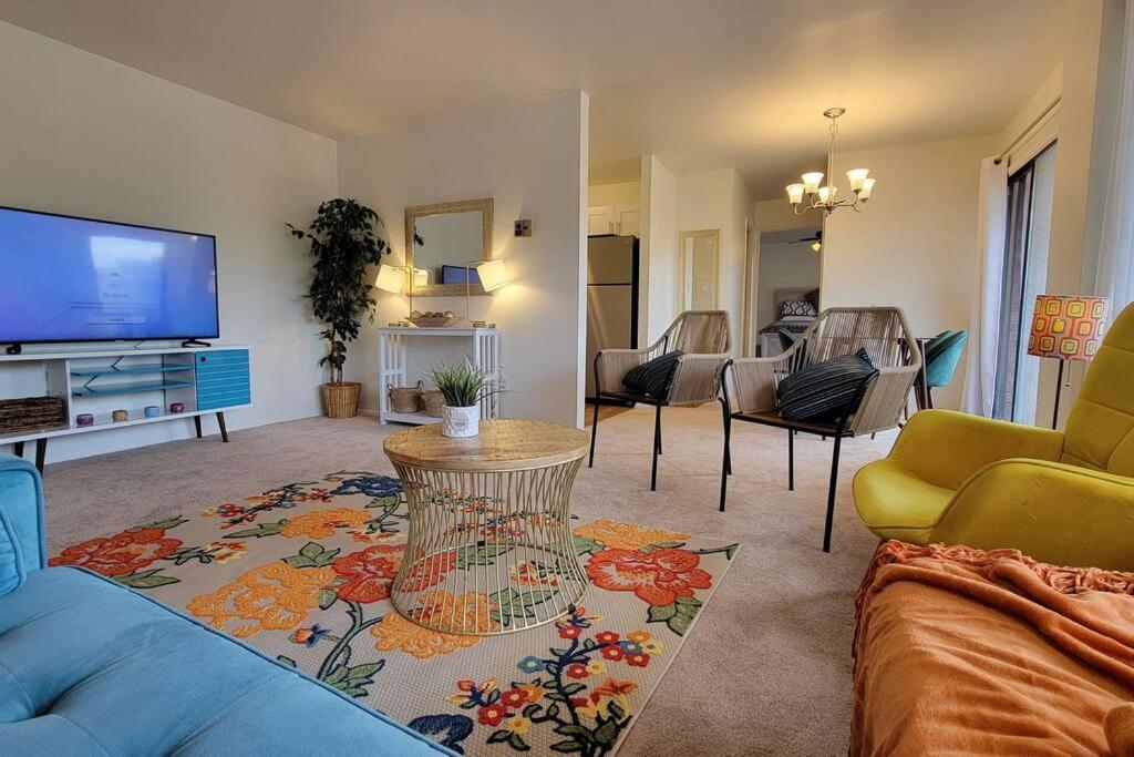 Apartment, One Bedroom 알링턴 외부 사진