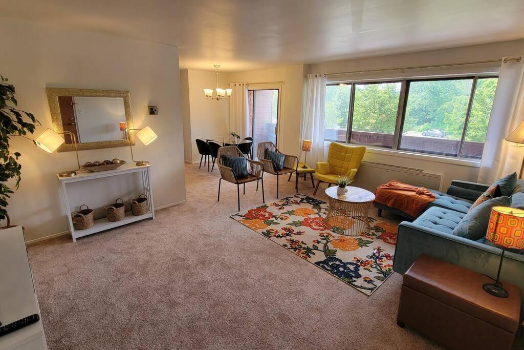 Apartment, One Bedroom 알링턴 외부 사진